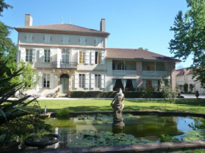 Magnifique maison de Maitre avec piscine proche canal du midi